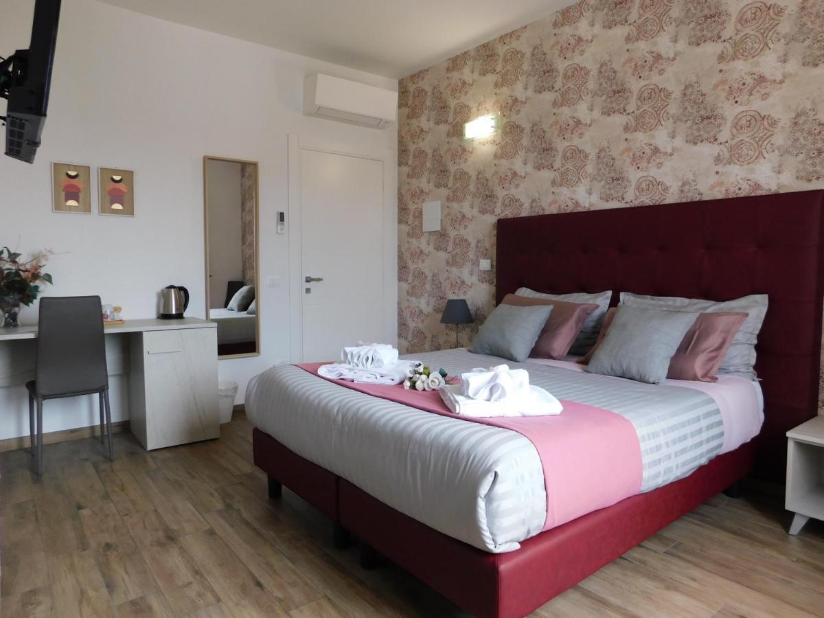 Porta Alla Croce Guest House Florence Buitenkant foto